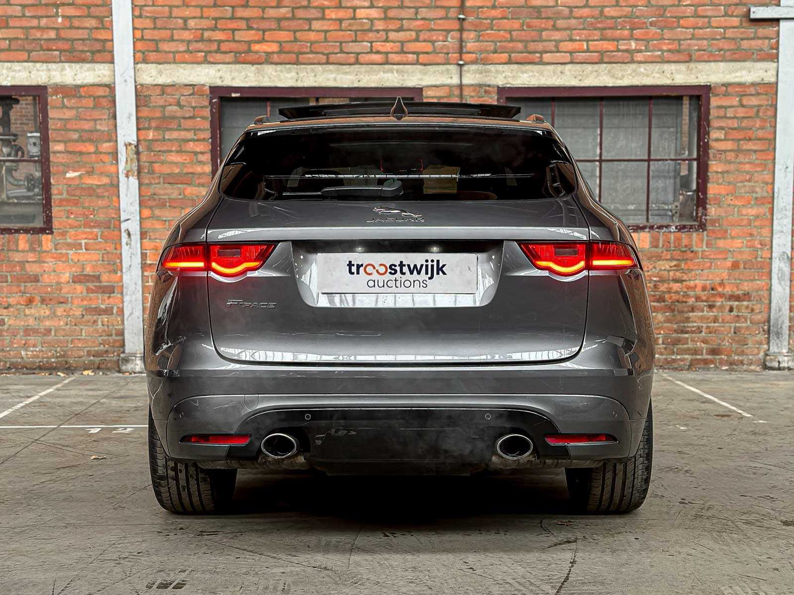 Jaguar F-PACE 3.0 V6 Supercharged S AWD 35t 381hp 2018, L-542-RG