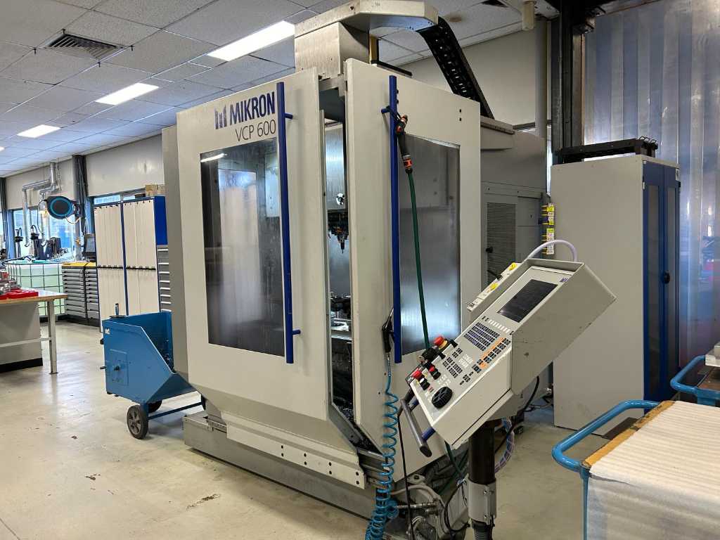 2000 Mikron VCP 600 CNC-Bearbeitungszentrum