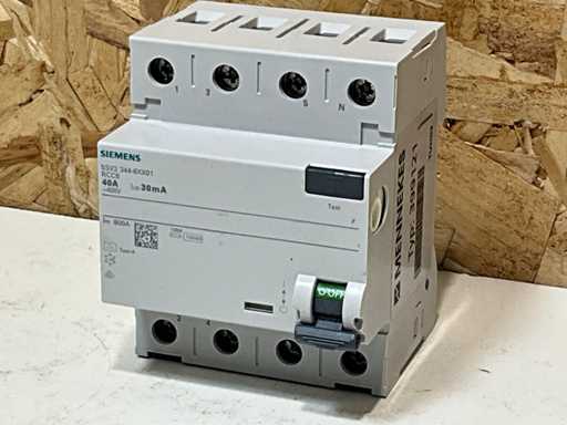 Siemens AG 5sv3344-6 SIE Aardlekautomaat 40A 30mA (3x)