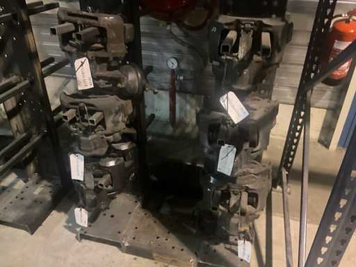 Various MAN brake calipers (10x)