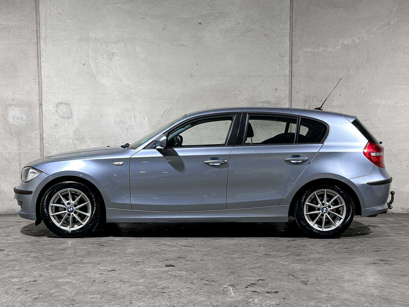 BMW 116i Corporate Business Line 1-serie 121pk 2010, 65-LFP-5