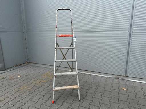 Uitklapbare ladder
