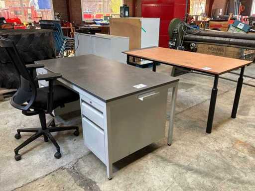Schreibtisch (2x)