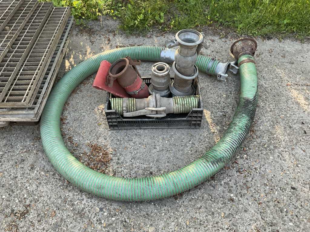 Batch of couplings and hose