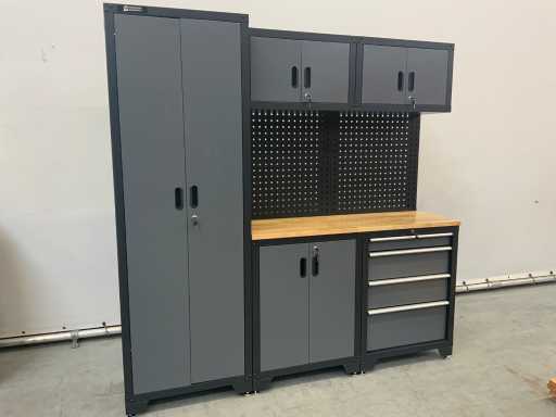 Stahlgruppe GC-01 Workbench with cabinets and storage space
