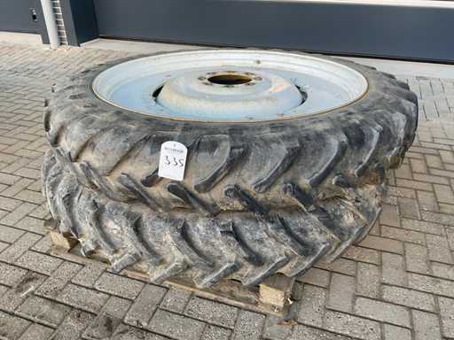 Alliance A-350 Culture tire on rim (2x)