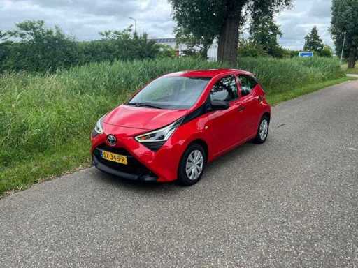 Toyota  Aygo  1.0 VVT-i x-fun ; SX-348-R