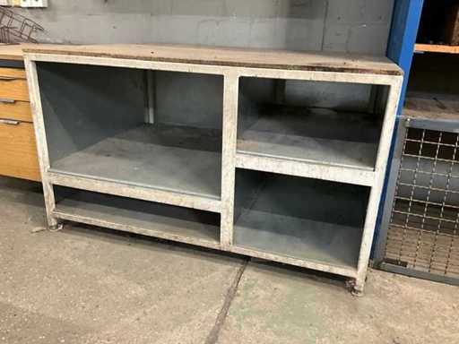 Banco da lavoro in acciaio