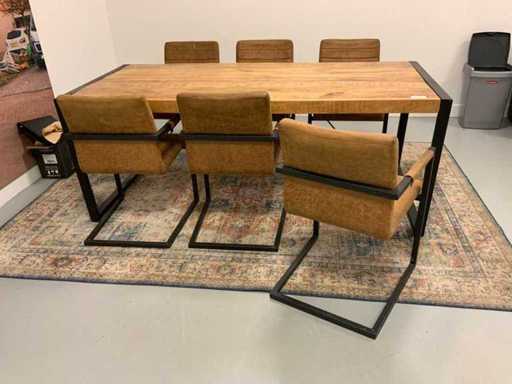 Tavolo da pranzo con 6 sedie