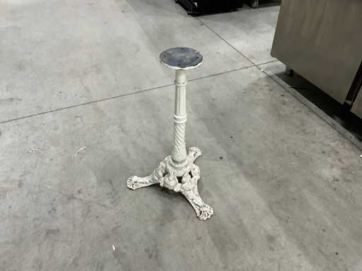 Picior de masă din fontă