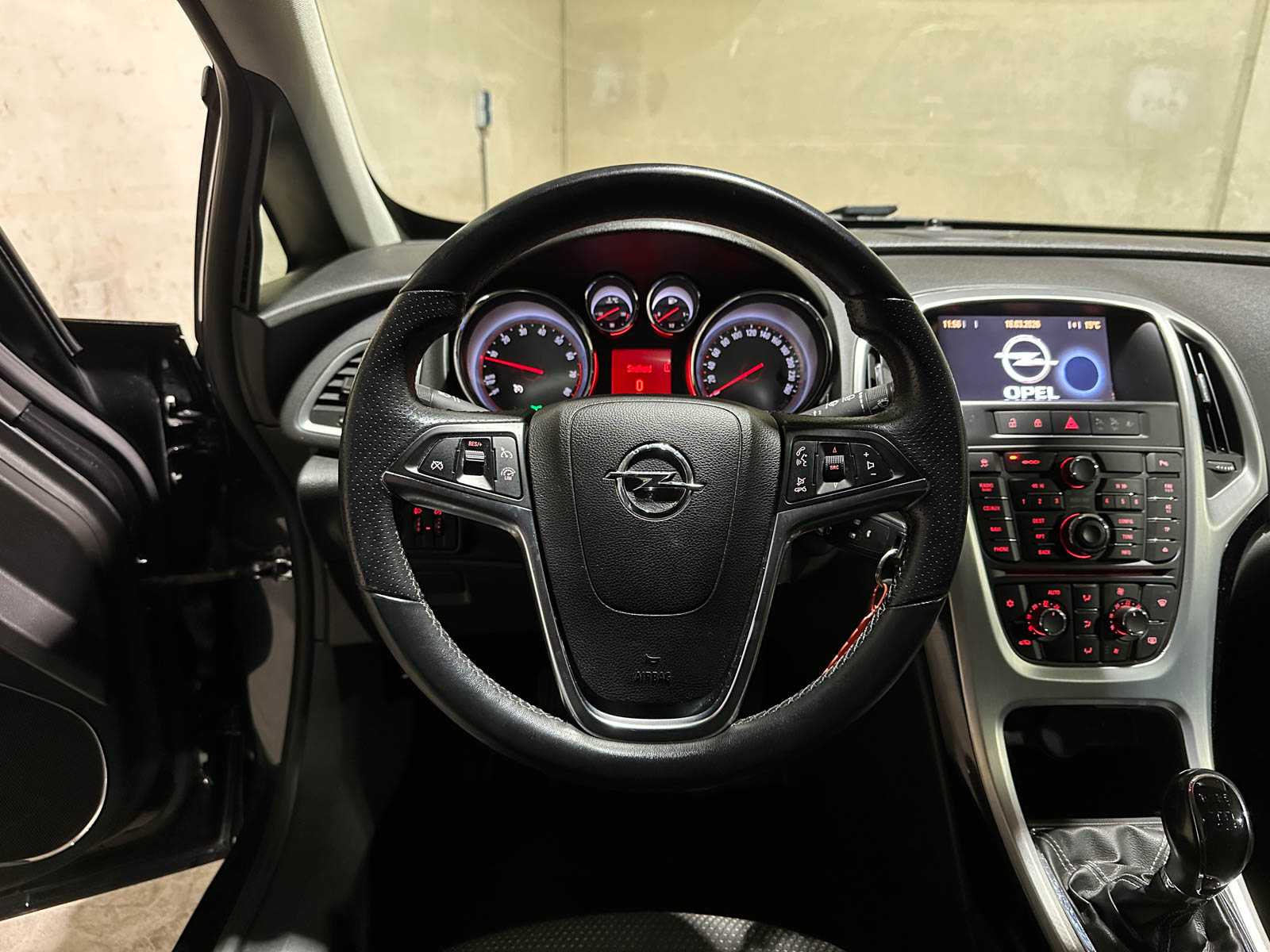 Opel Astra GTC 1.4 Turbo Sport 140pk 2013 (Origineel-NL), 9-KRR-84