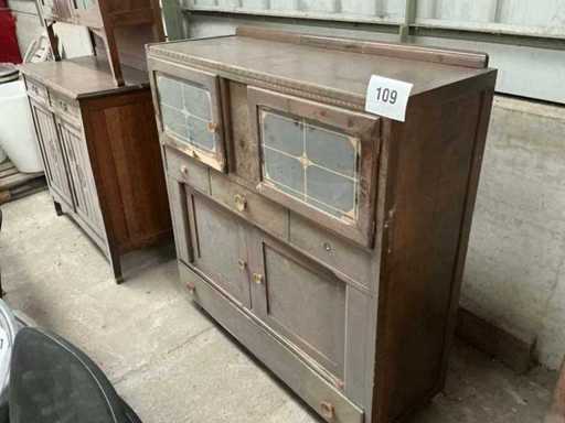 Storage cabinet