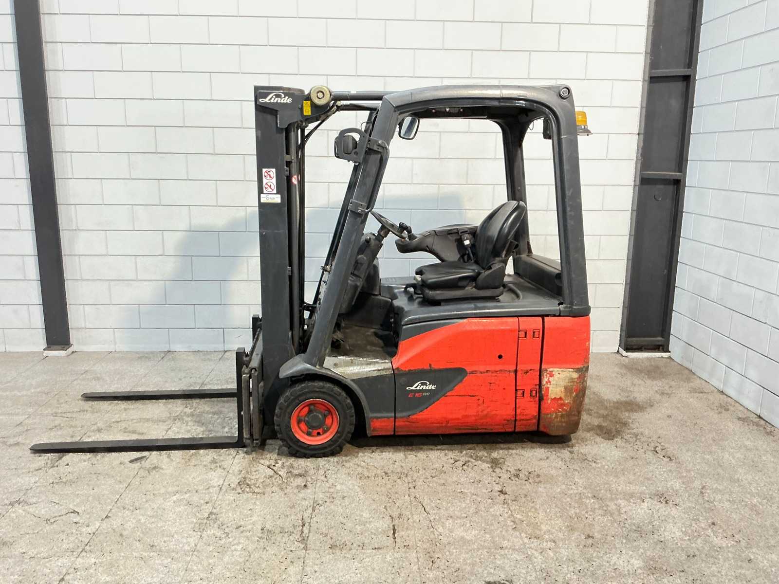 Linde – 2016 – E16-02 – Forklift truck