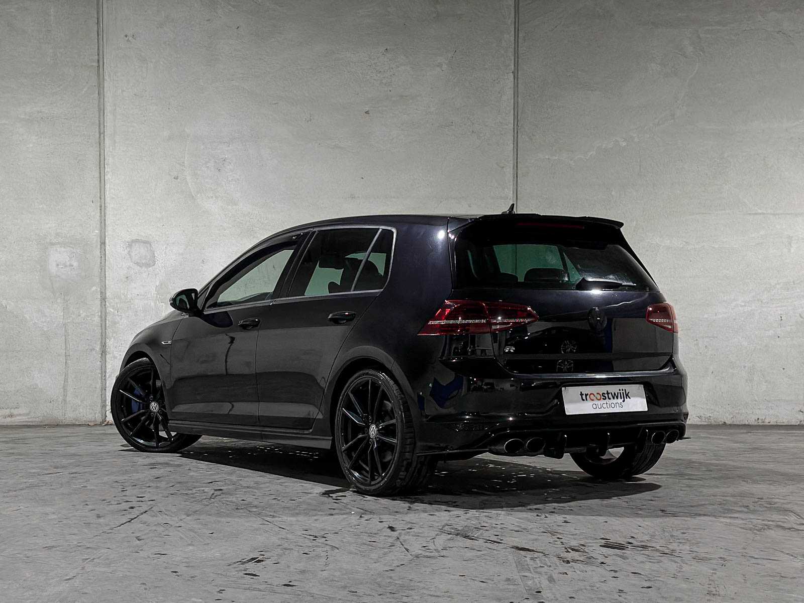 Volkswagen Golf 2.0 TSI R 4Motion 300pk 2015, P-916-RV