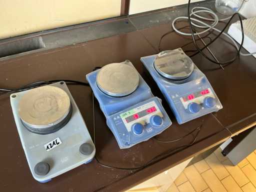 Agitatoare magnetice încălzite Ika (3x)