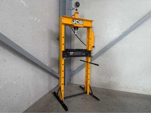 JCB 20 Ton Garage Press