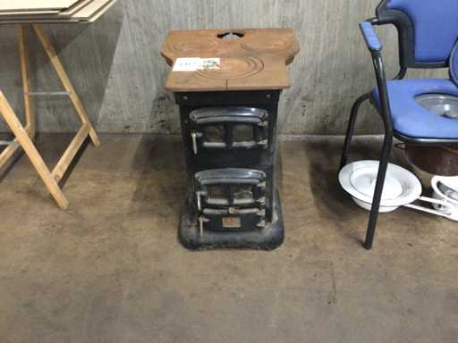 Etna 833 Cast iron wood stove