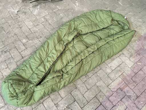 Saci de dormit de petrecere