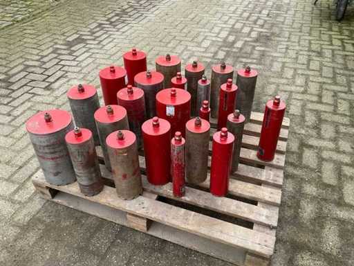 Eurostar/Iddi SB,  Dunwandig Restpartij Betonboor  NIEUW en GEBRUIKT (24x)