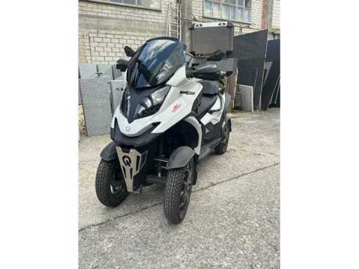 Quadro QV4 4-kołowy skuter 2020