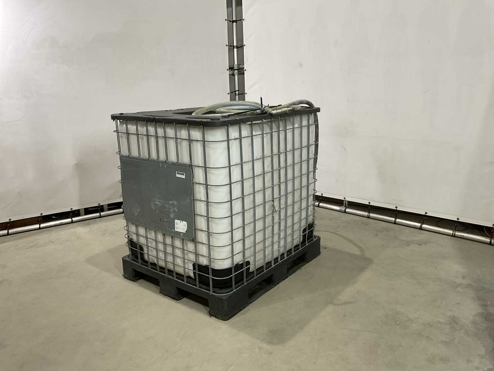 Dram IBC 1000 liter | Lelong TroostwijkDram IBC 1000 liter | Lelong Troostwijk  