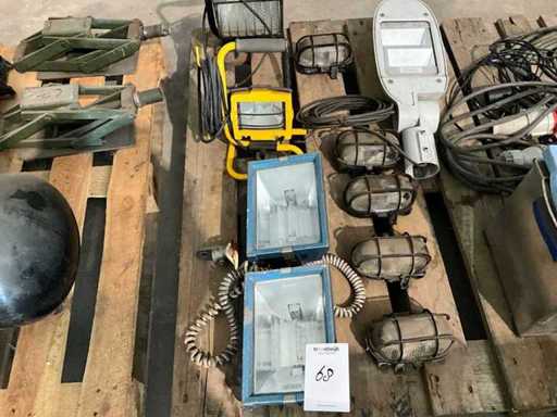 Lumières de chantier et divers