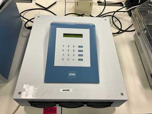 iEMS Micro Plate Shaker Inkubator
