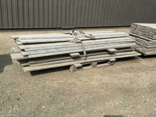 Lotto di assi di legno duro