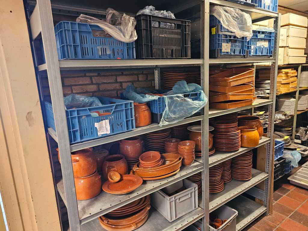 Batch of tapas tableware (approx. 850 pieces)