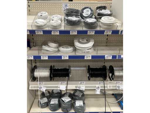 Série de divers câbles domestiques et câbles de masse