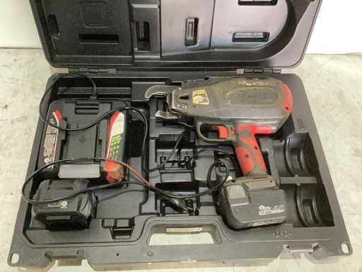 2019 MAX RB398S Akku-Flechter