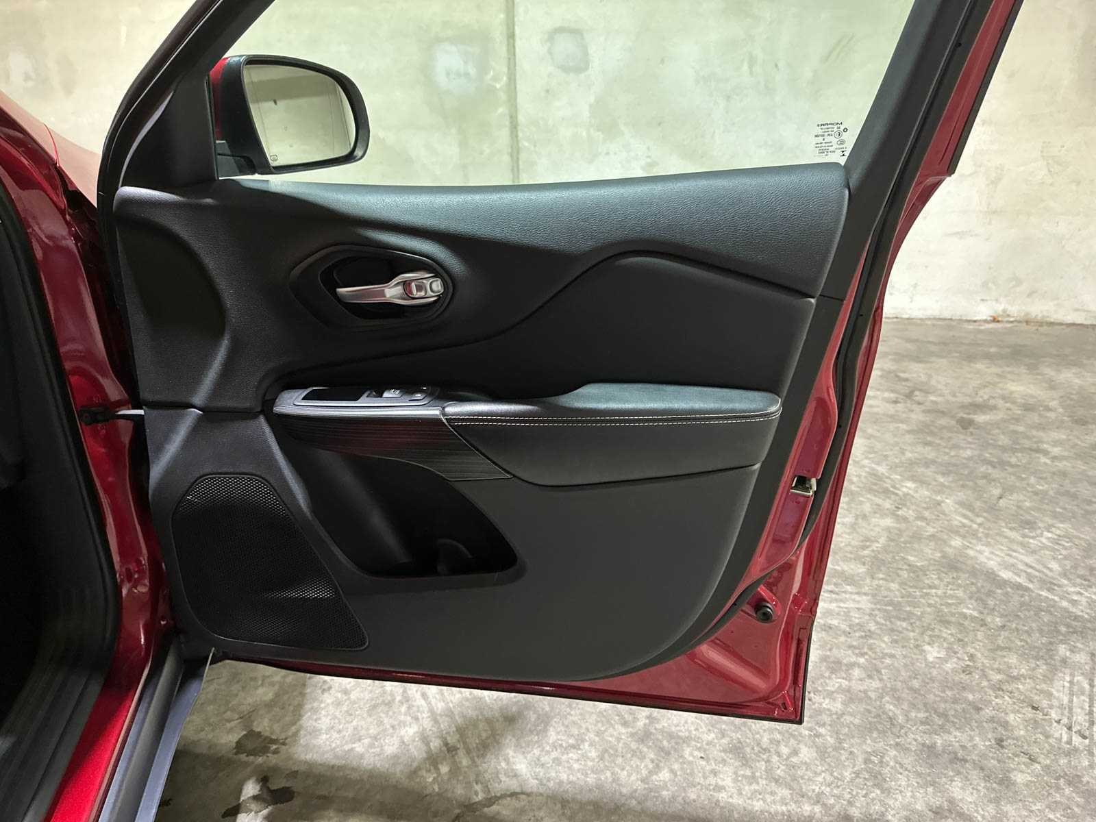 Jeep Cherokee 2.0 MultiJet Limited 4x4 140pk 2015 (Origineel-NL), VS-938-R Bedrijfswagen