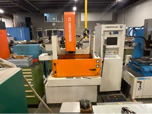 2004 Charmilles Roboform 23 Die-Sinker-EDM mit Werkzeug-/Teileschrank