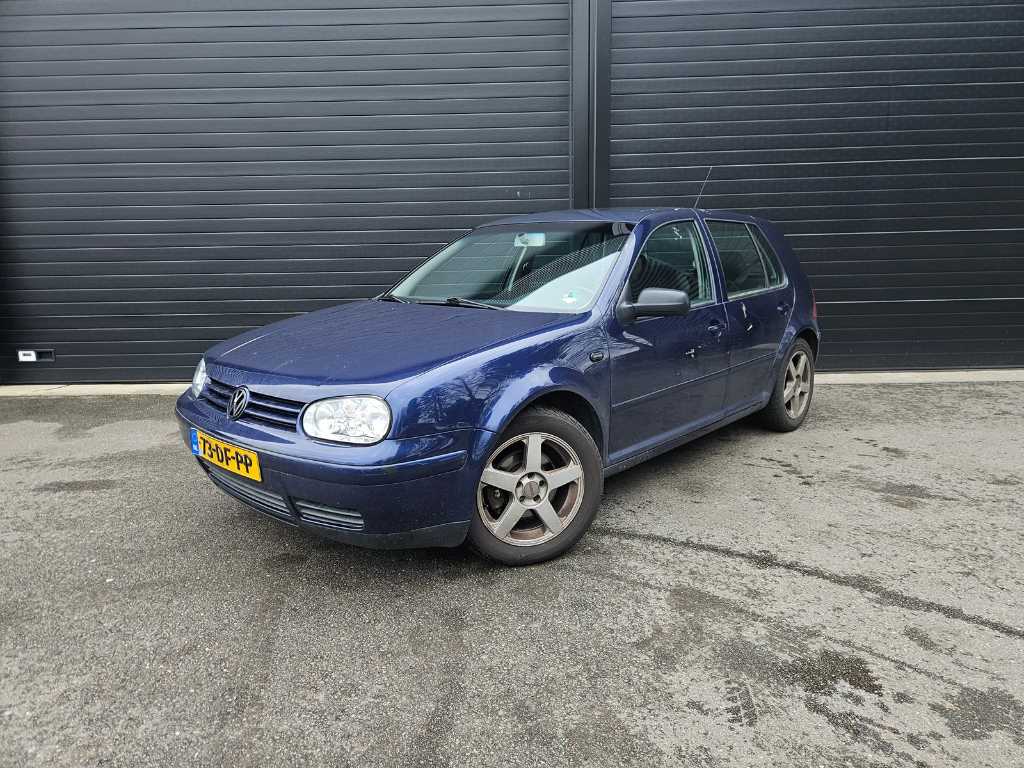 Volkswagen - Golf - 2.0 Trendline - 73-DF-PP - 1999