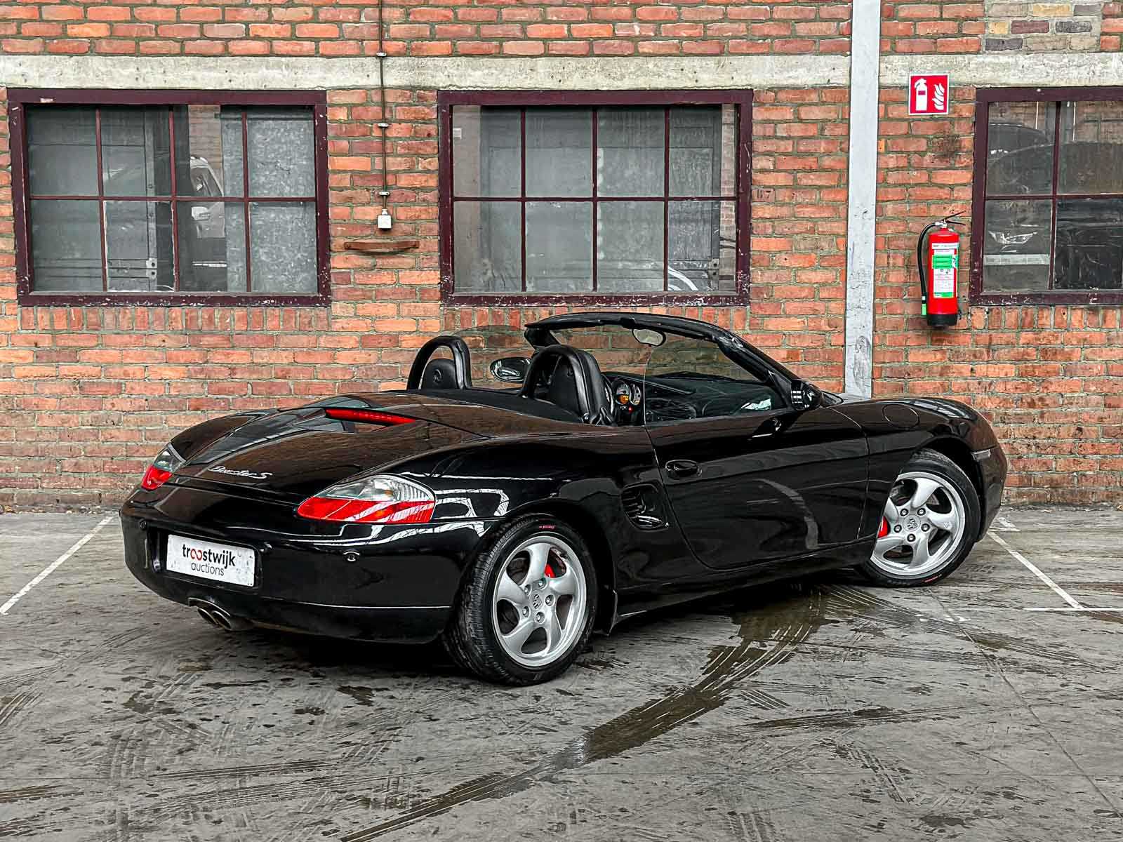 WP0ZZZ98Z2U641738 Porsche Boxster S 3.2 252pk 2002 -Youngtimer-