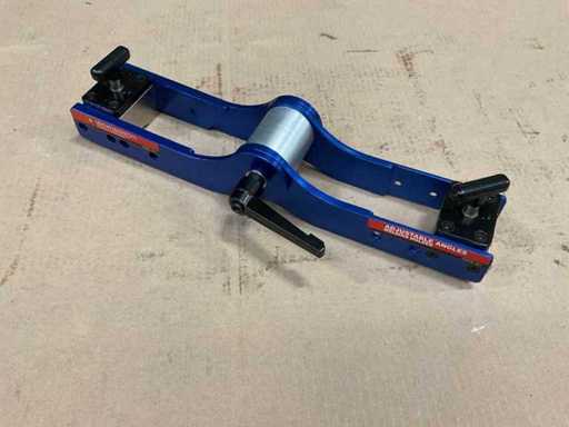 Uchwyt spou kątowego