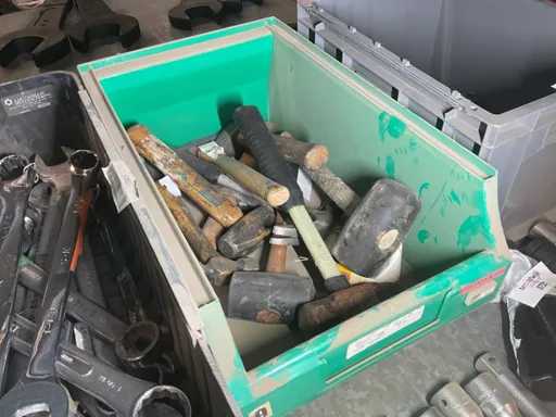 Différents marteaux