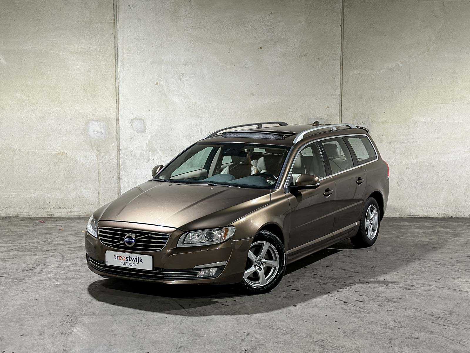 Volvo V70 2.0 D4 Summum 181pk 2015 (Origineel-NL), GB-859-B
