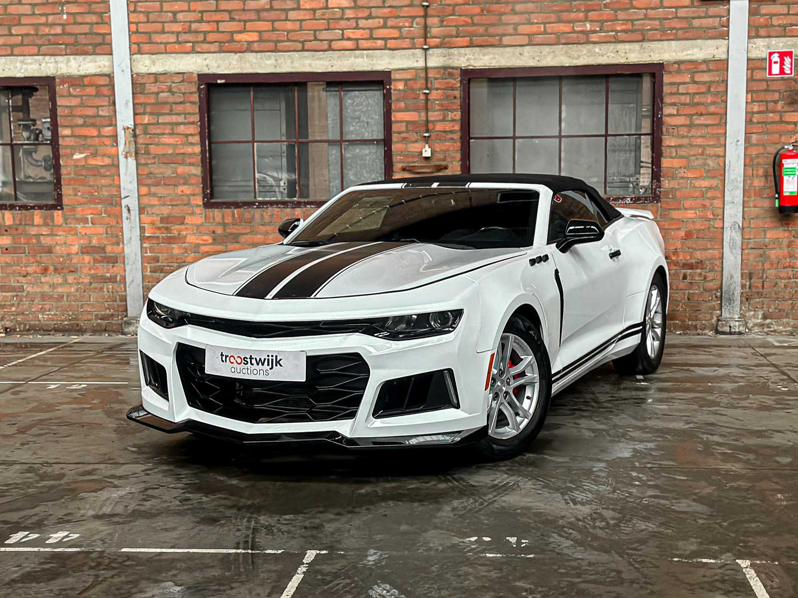 Chevrolet Camaro 1LT 2.0L I4 F DOHC 16V 275pk 2017