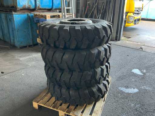 Dredging Security Tire, wheel and rim