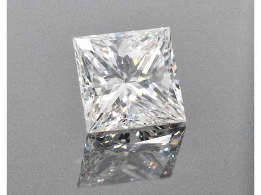 Diamond - 2.02 carat Princess cut diamond (certified)