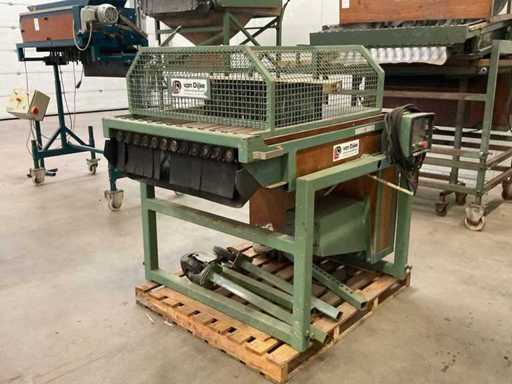 Van Dijke Bulb peeling machine