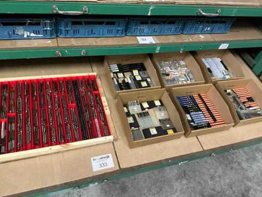 Assortiment diverse snijgereedschappen