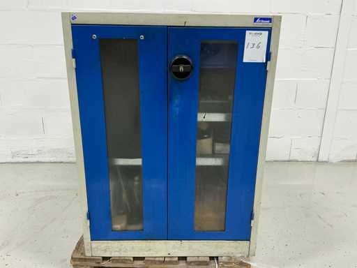Garant Material cabinet with contents
