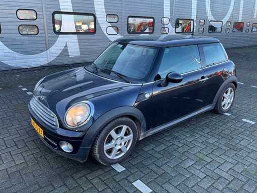 Mini Cooper 1.6 voiture voyageurs K-400-ZX 2008