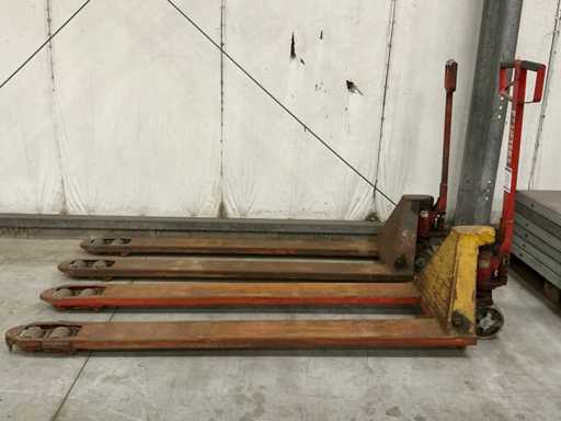 BT Lifters Hand hydraulic pallet truck (2x)