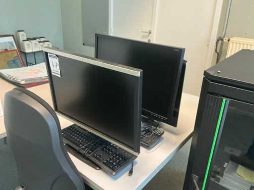 Diverse pc monitoren (3x)