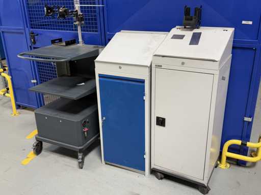   Lot d’armoires d’atelier