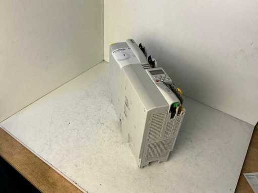 Lenze L-Force E94ASHE0174 Single Drive HighLine frequentieregelaar