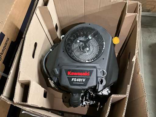 Kawasaki FS481V petrol engine with some damage to the hoods